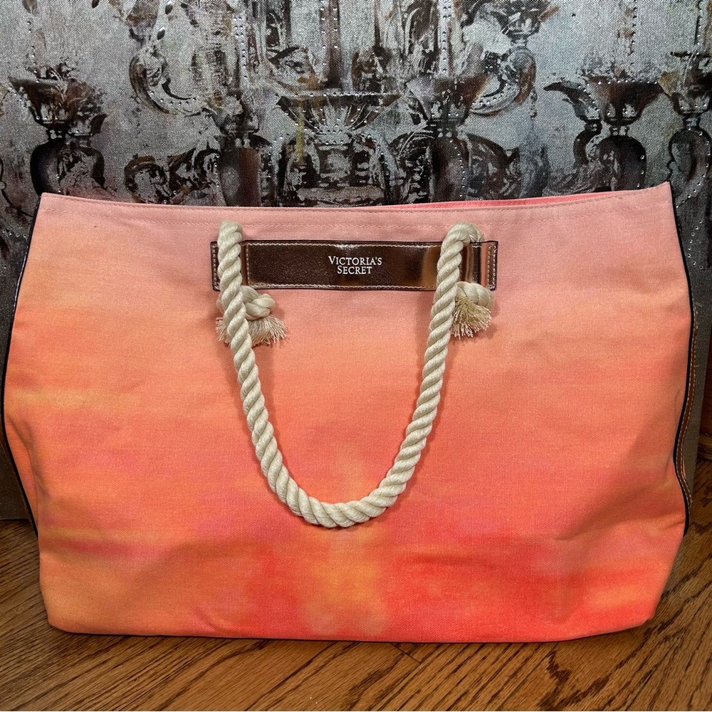 Victoria’s Secret | Bombshell Sun Drenched Ombré Tote Bag